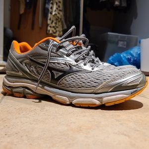 Mizuno Wave Inspire 13